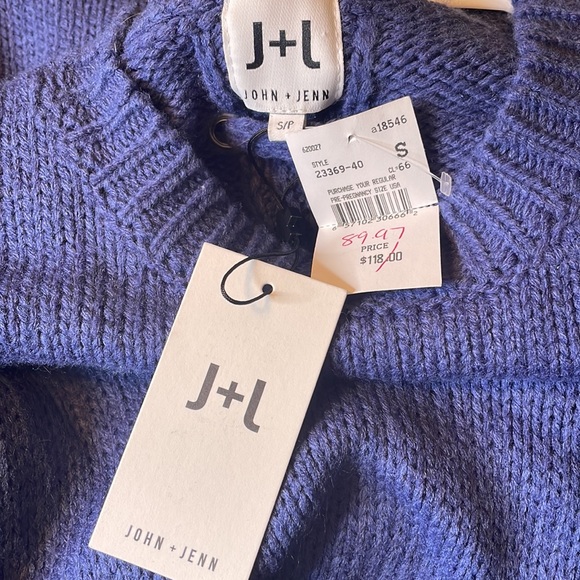 John + Jenn - Picture 3 of 4